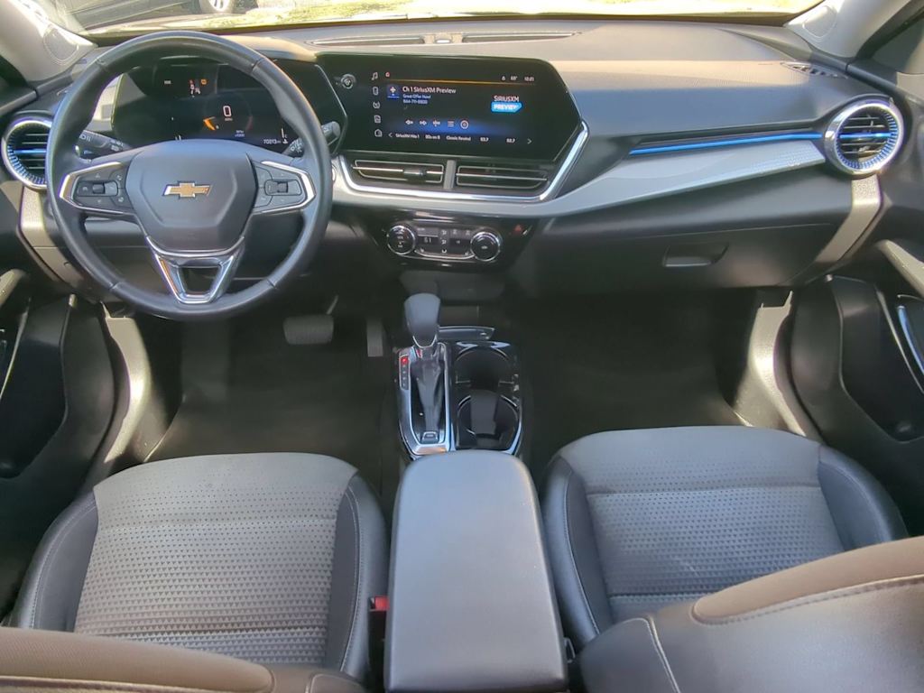 Thumbnail: 2025 Chevrolet Trax - 9