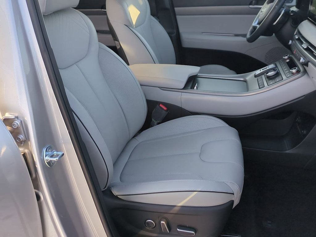 Thumbnail: 2025 Hyundai Palisade - 28