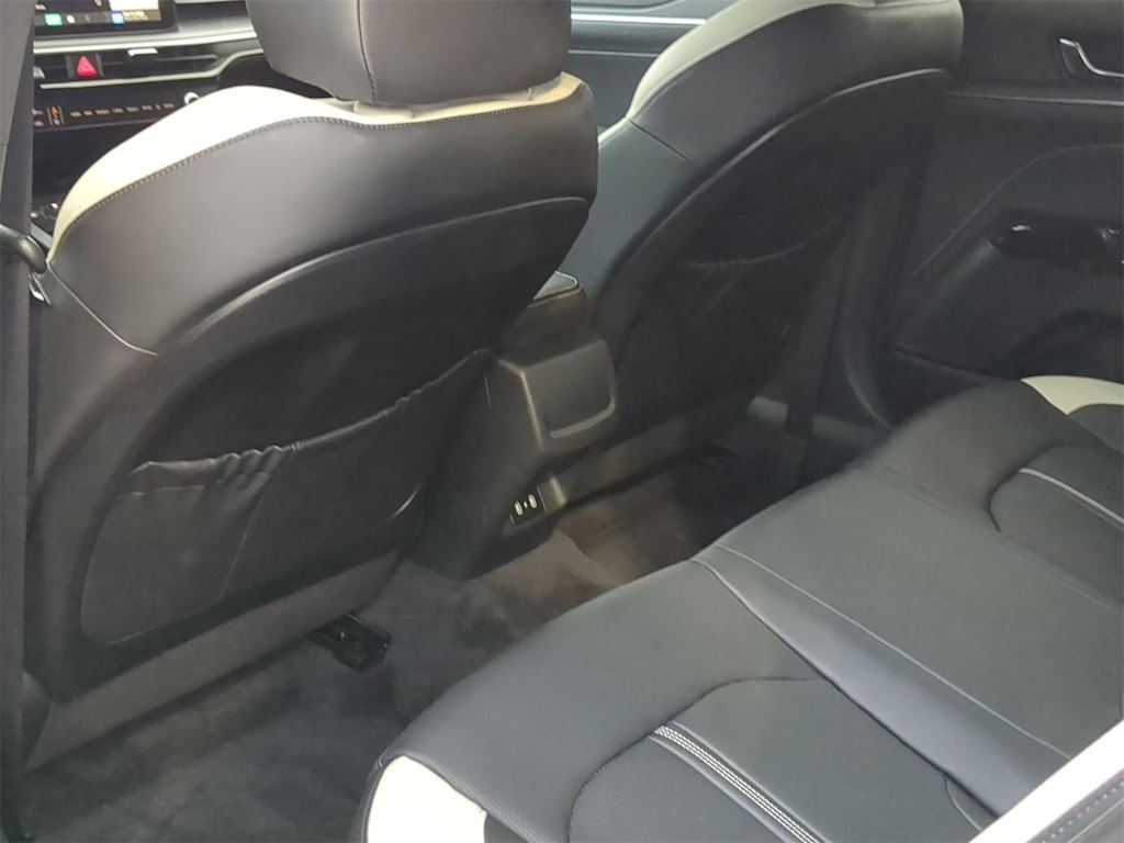 Thumbnail: 2025 Kia K5 - 11