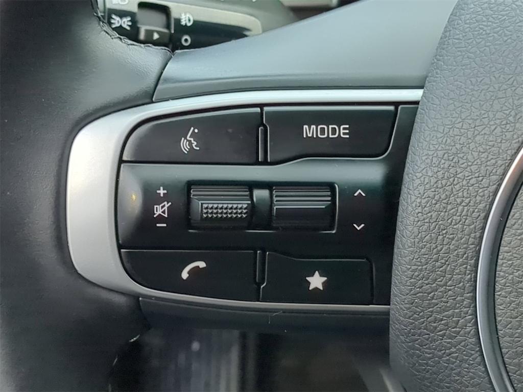 Thumbnail: 2025 Kia K5 - 28