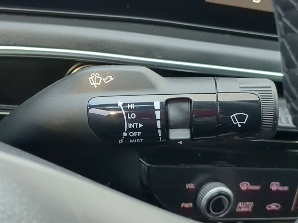 Thumbnail: 2025 Kia K5 - 30