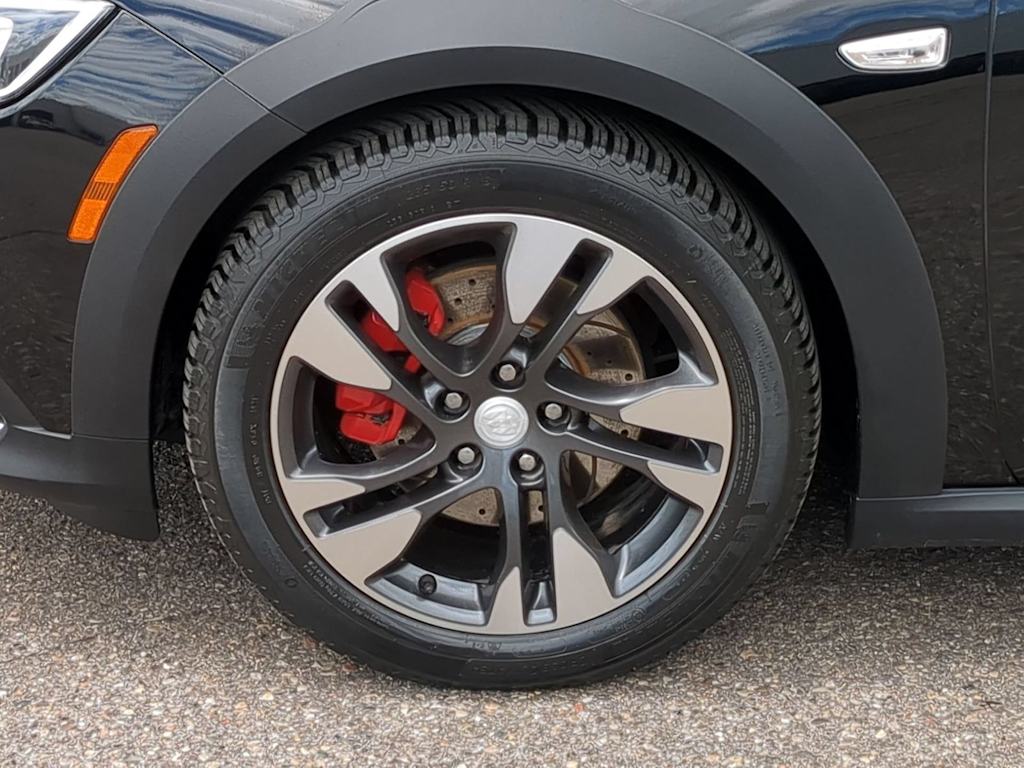 Thumbnail: 2018 Buick Regal - 8