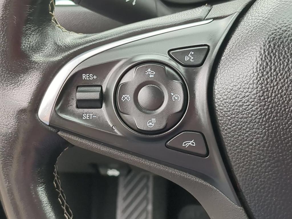 Thumbnail: 2018 Buick Regal - 29