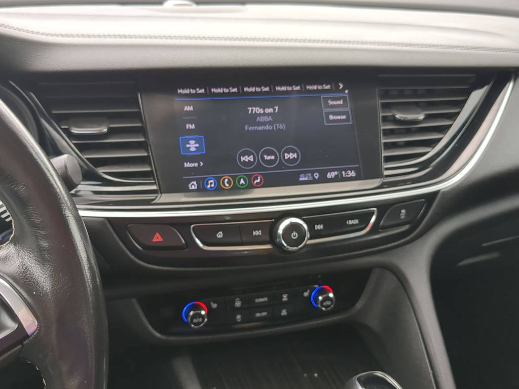 Thumbnail: 2018 Buick Regal - 14