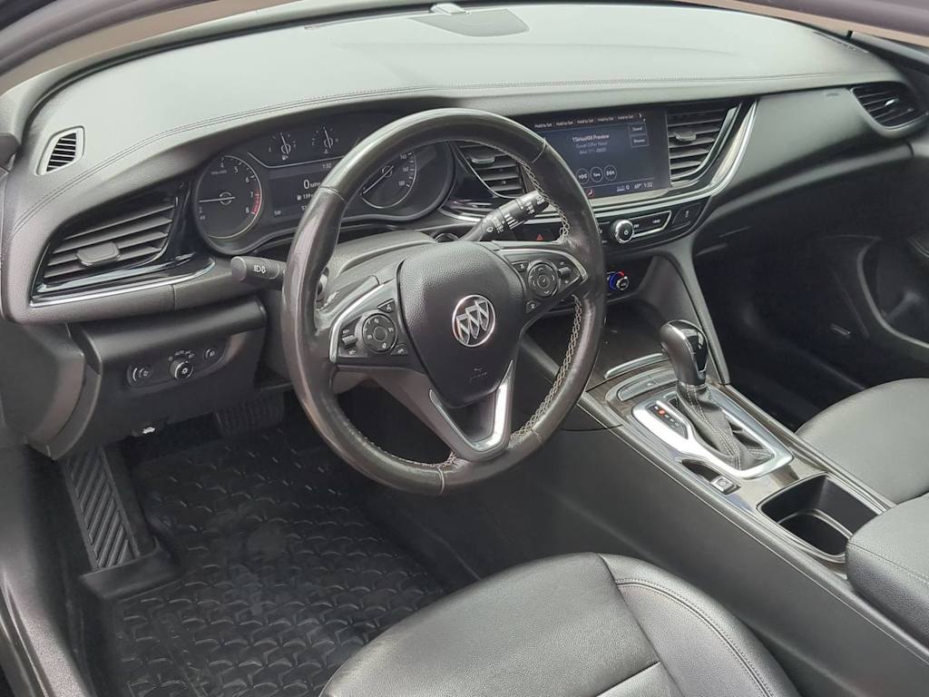 Thumbnail: 2018 Buick Regal - 2