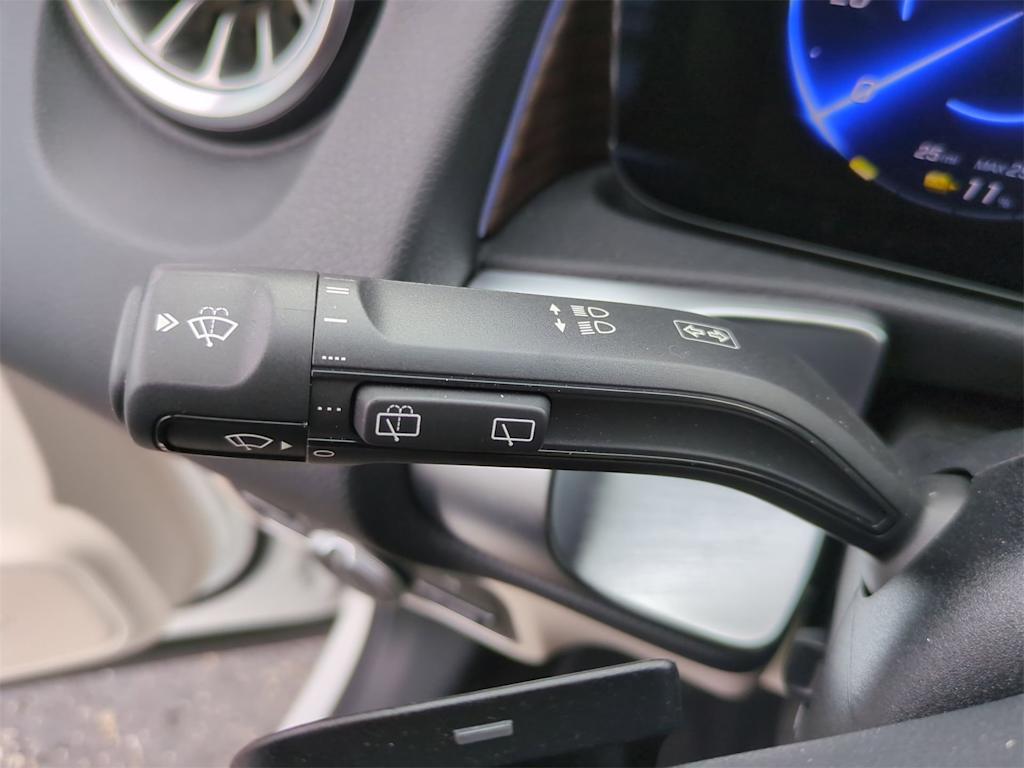 Thumbnail: 2025 Mercedes-Benz EQB - 31