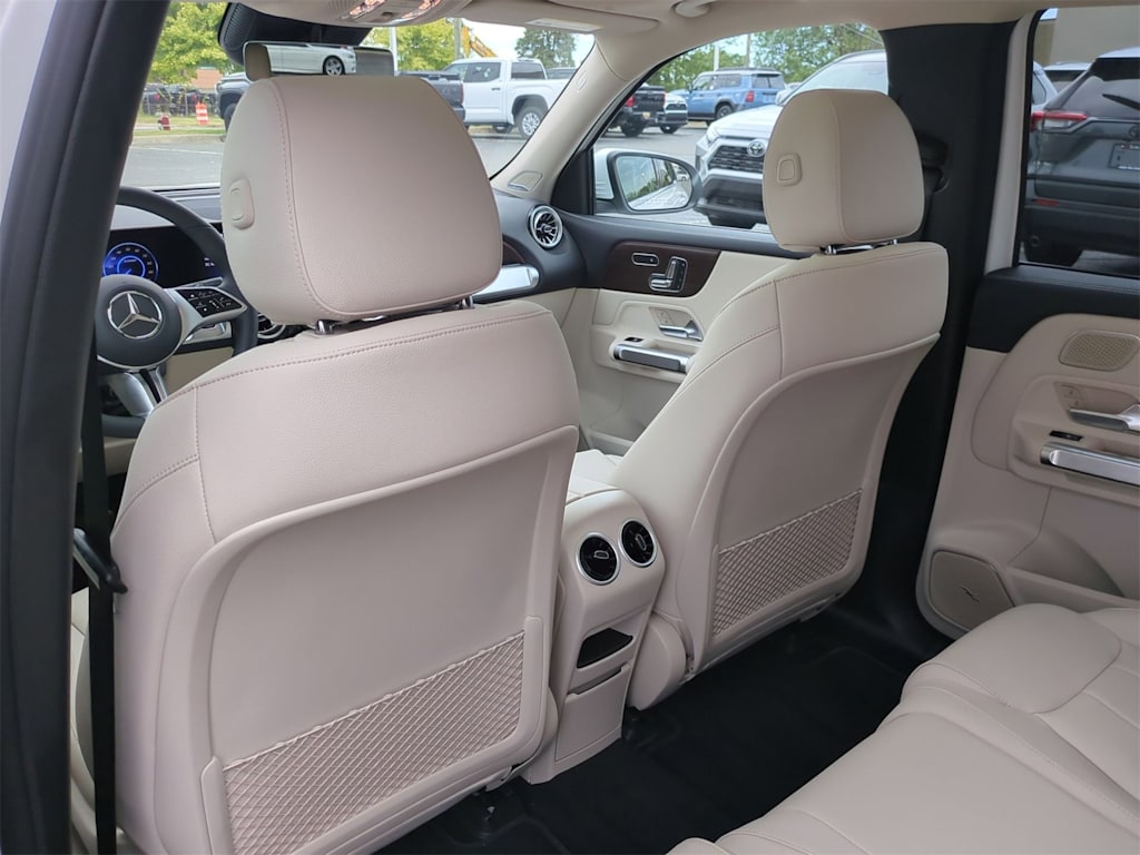 Thumbnail: 2025 Mercedes-Benz EQB - 12