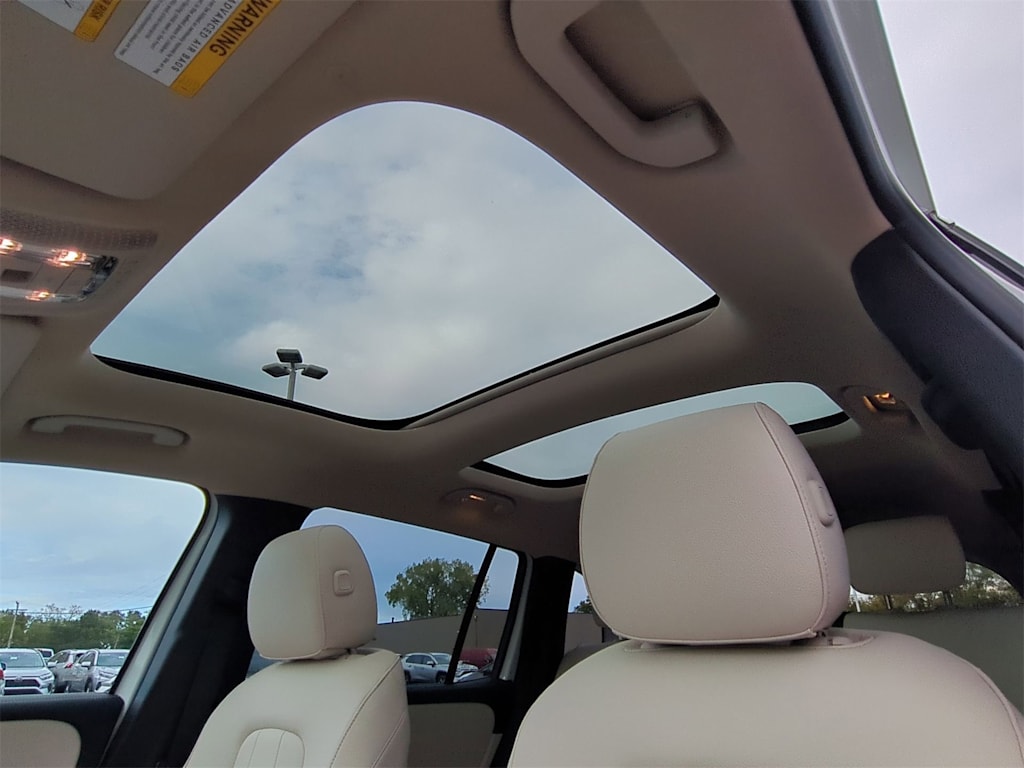 Thumbnail: 2025 Mercedes-Benz EQB - 26