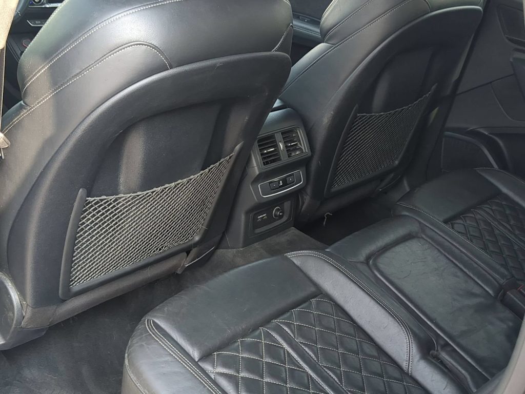 Thumbnail: 2020 Audi SQ5 - 24