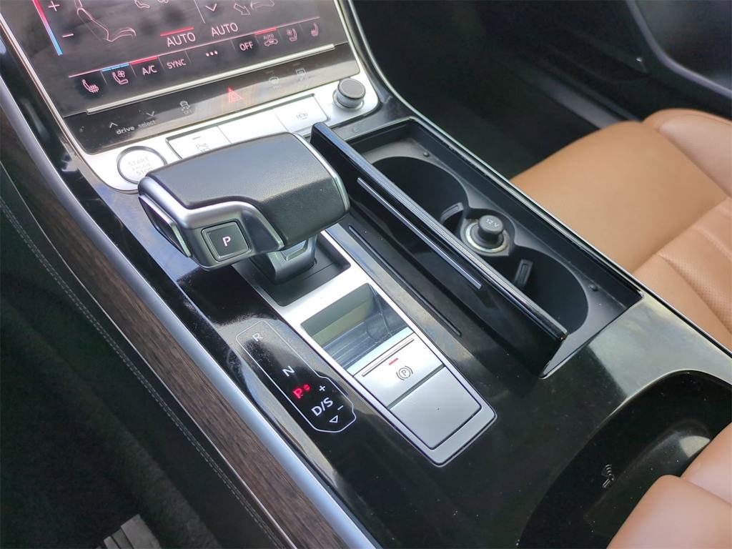 Thumbnail: 2020 Audi A8 - 14