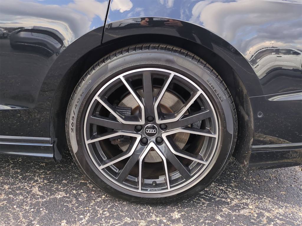 Thumbnail: 2020 Audi A8 - 7