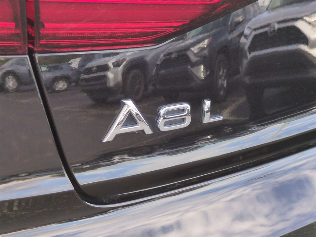 Thumbnail: 2020 Audi A8 - 25