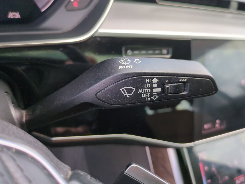 Thumbnail: 2020 Audi A8 - 32