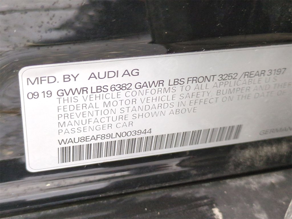 Thumbnail: 2020 Audi A8 - 18