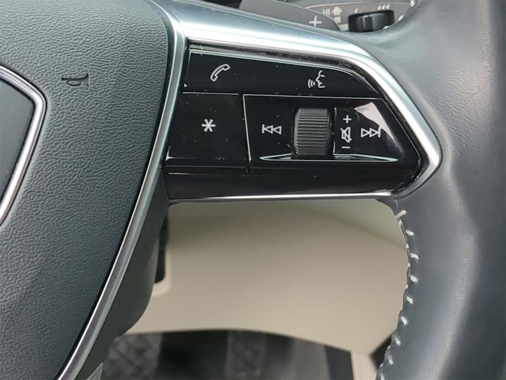 Thumbnail: 2021 Audi A6 - 37