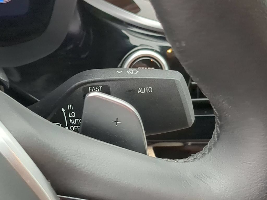 Thumbnail: 2023 BMW 5 Series - 30
