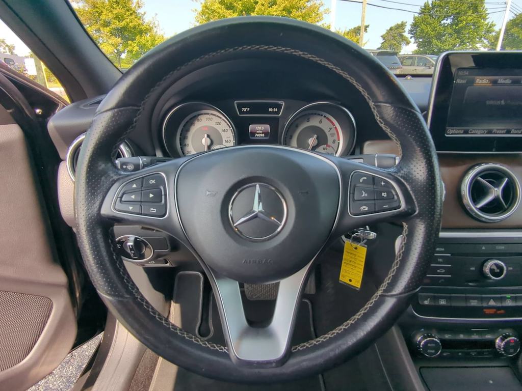 Thumbnail: 2016 Mercedes-Benz GLA - 13