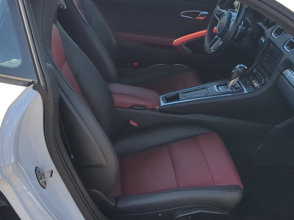 Thumbnail: 2021 Porsche 718 Cayman - 10
