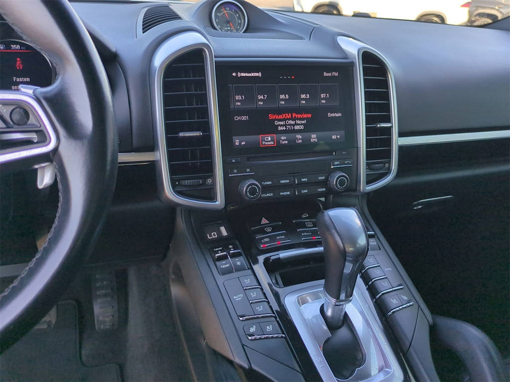 Thumbnail: 2017 Porsche Cayenne - 14