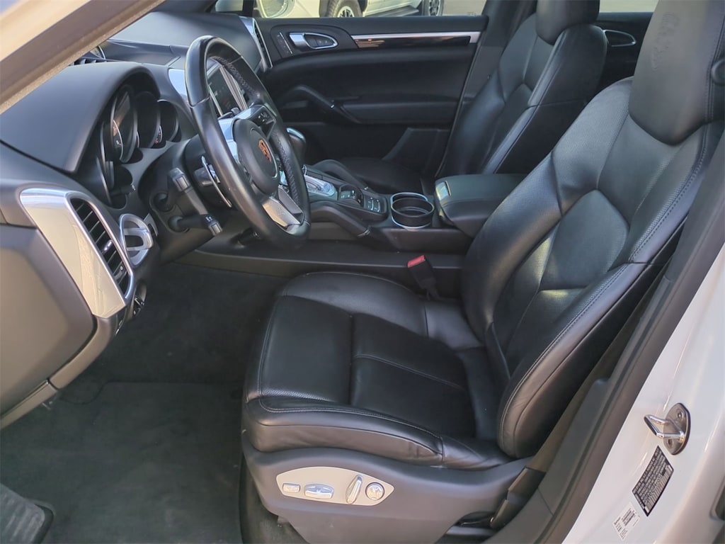 Thumbnail: 2017 Porsche Cayenne - 10