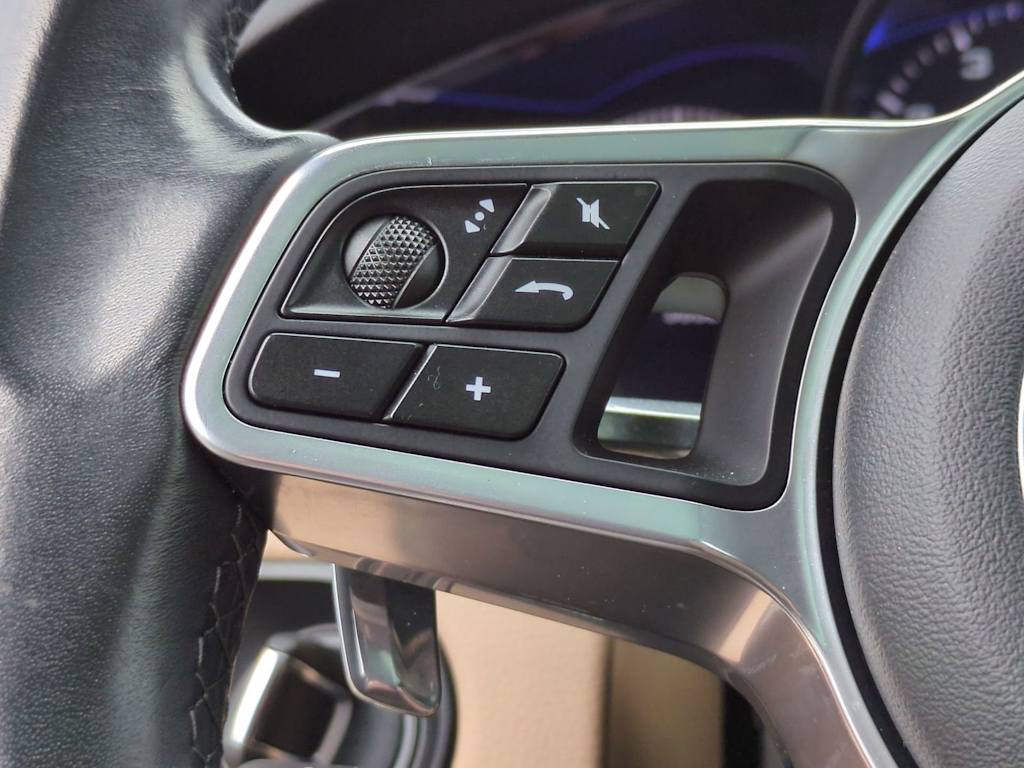 Thumbnail: 2019 Porsche Cayenne - 29