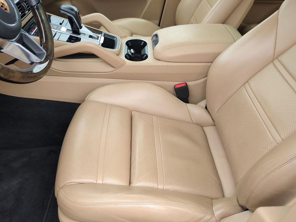 Thumbnail: 2019 Porsche Cayenne - 11