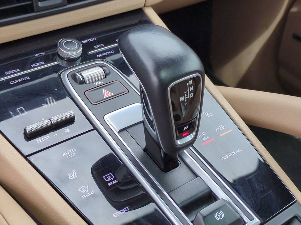 Thumbnail: 2019 Porsche Cayenne - 16