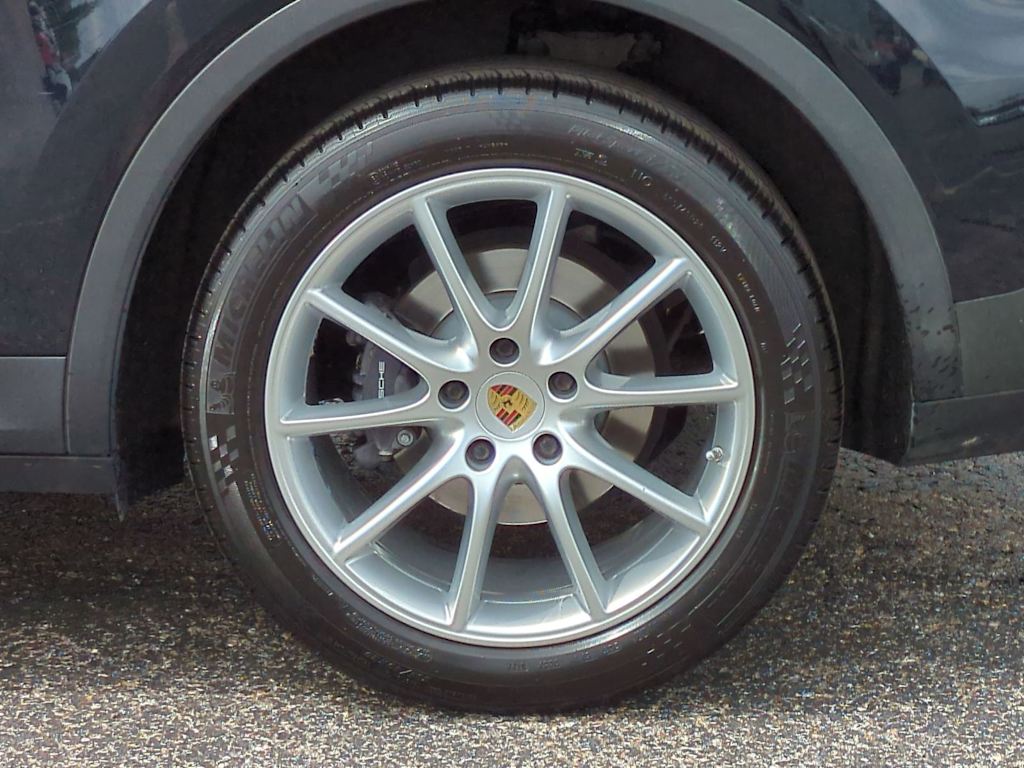 Thumbnail: 2019 Porsche Cayenne - 8
