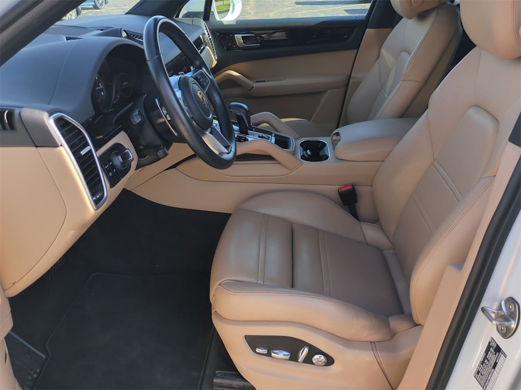 2021 Porsche Cayenne Base 10