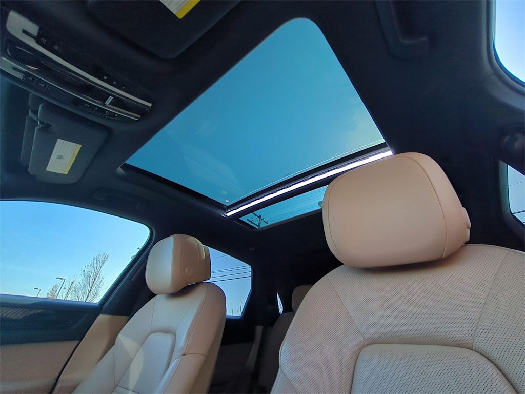 2021 Porsche Cayenne Base 25