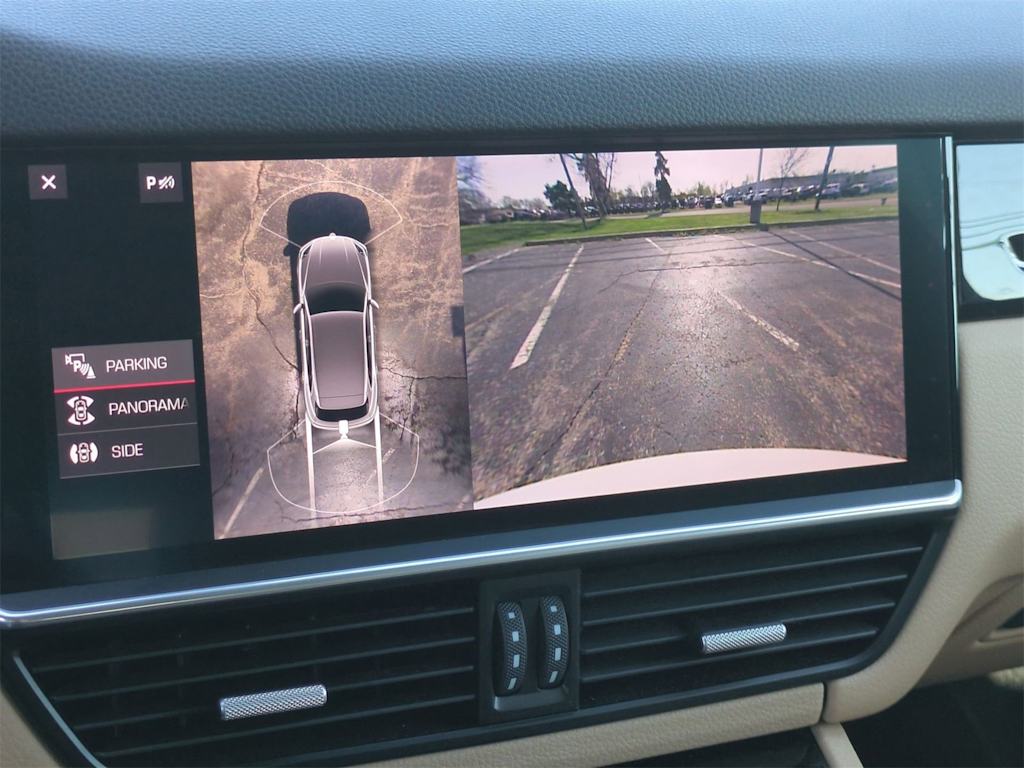 2021 Porsche Cayenne Base 32