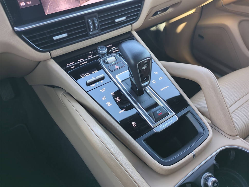 2021 Porsche Cayenne Base 33
