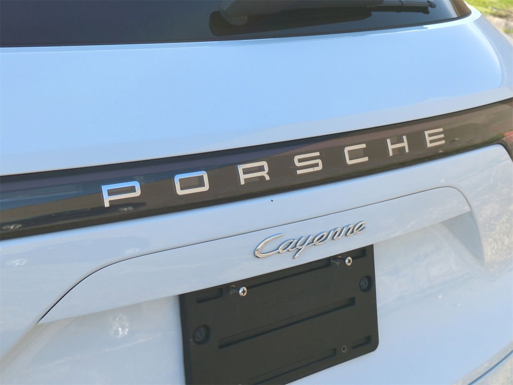 2021 Porsche Cayenne Base 24