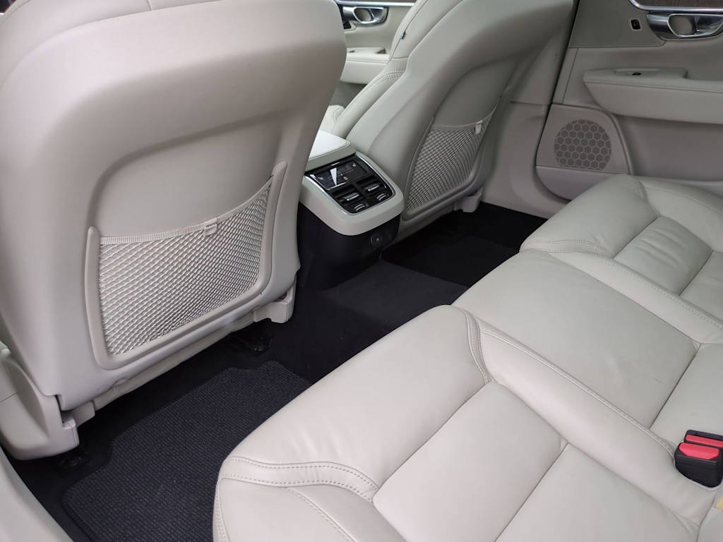 Thumbnail: 2023 Volvo V90 - 12