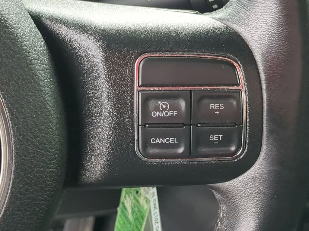 Thumbnail: 2017 Jeep Wrangler - 29