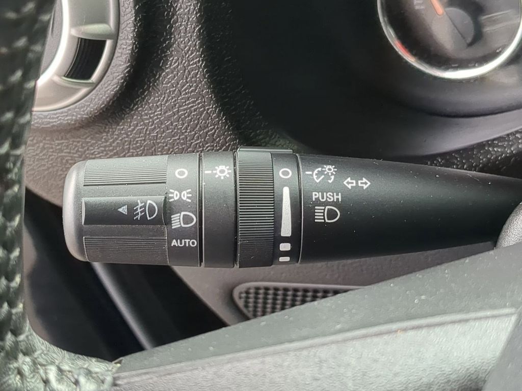 Thumbnail: 2017 Jeep Wrangler - 31