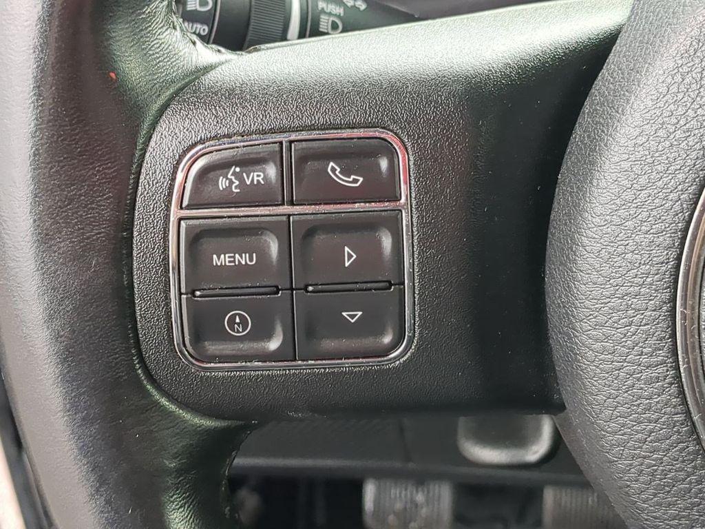 Thumbnail: 2017 Jeep Wrangler - 28