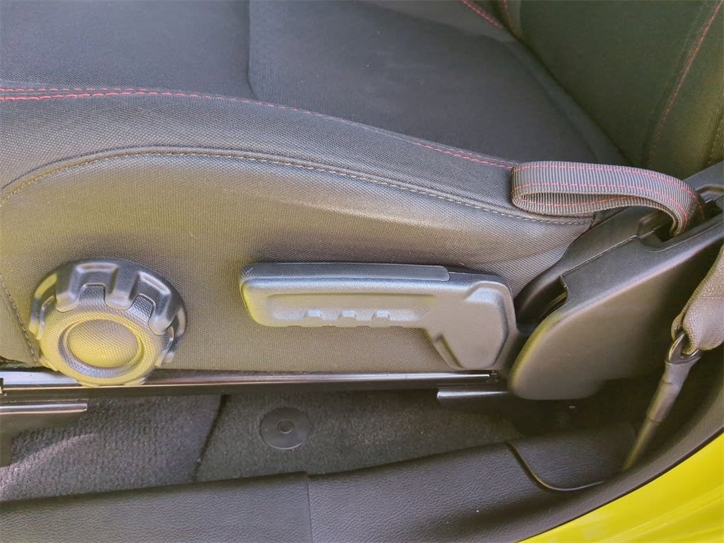 Thumbnail: 2022 Jeep Wrangler - 23