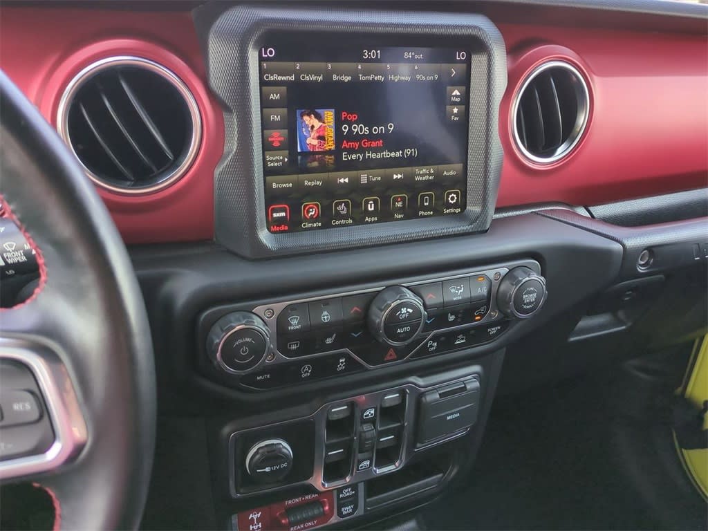 Thumbnail: 2022 Jeep Wrangler - 29