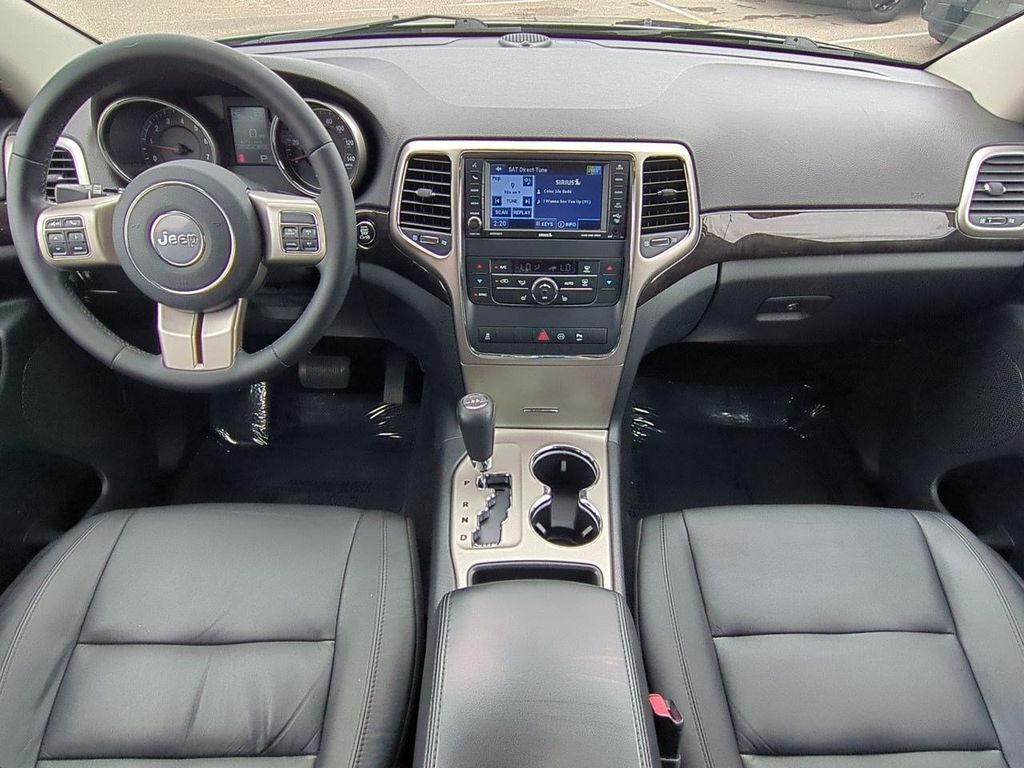 Thumbnail: 2012 Jeep Grand Cherokee - 10