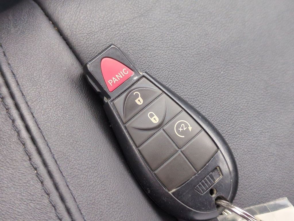 Thumbnail: 2012 Jeep Grand Cherokee - 19