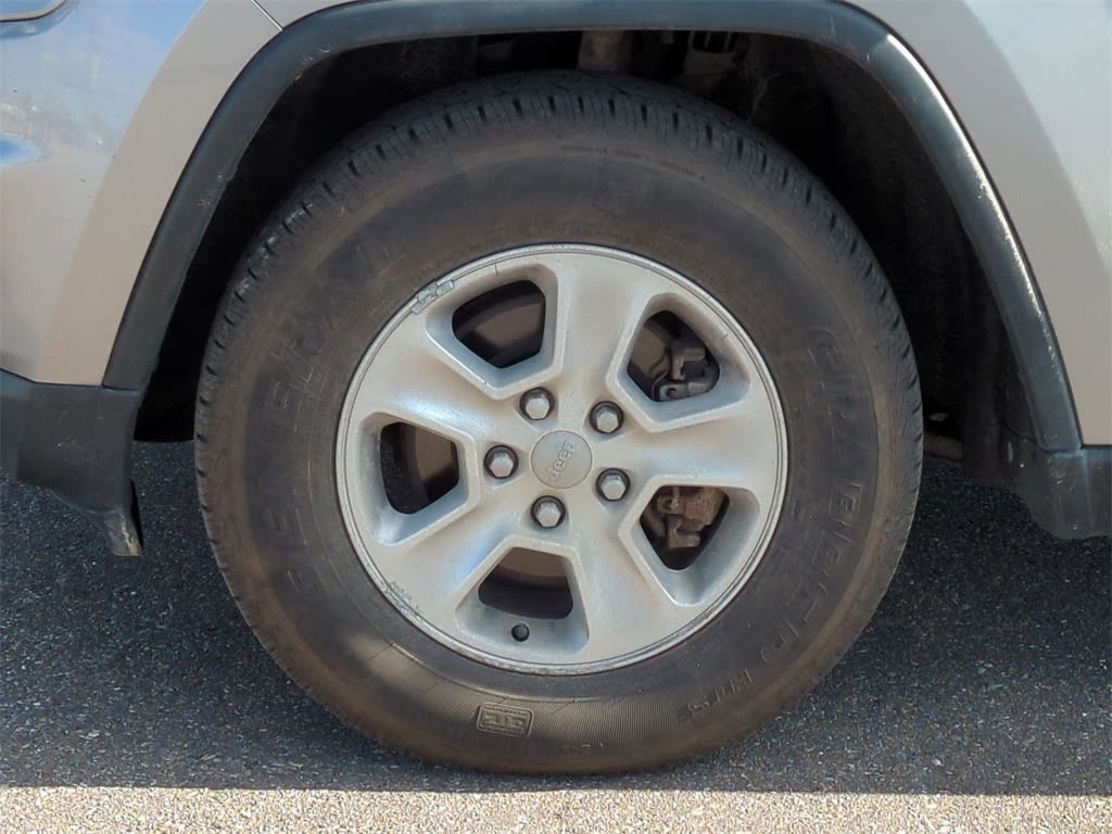 Thumbnail: 2014 Jeep Grand Cherokee - 6