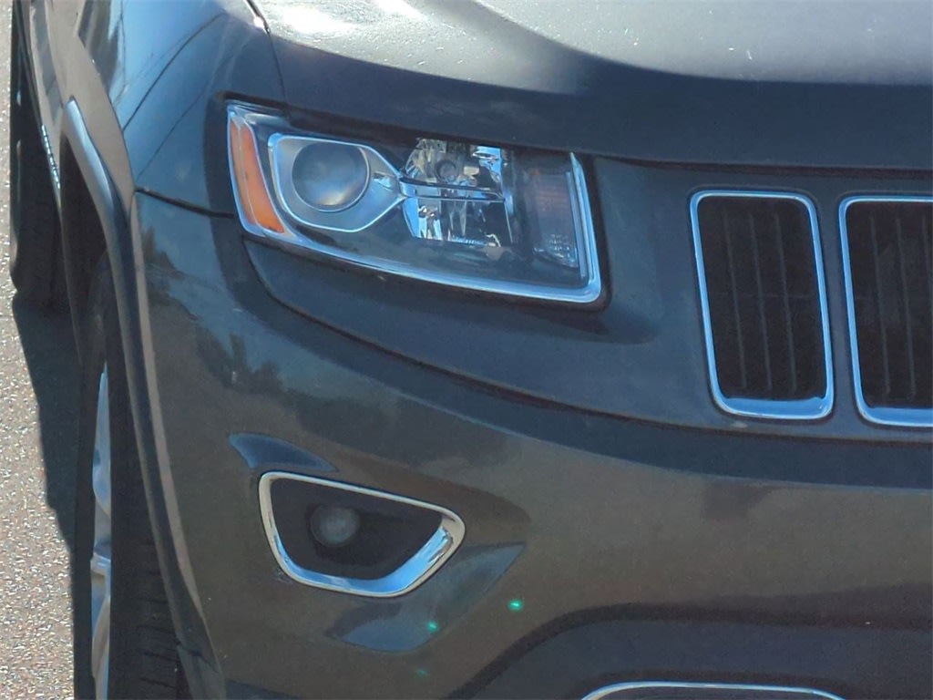 Thumbnail: 2015 Jeep Grand Cherokee - 21