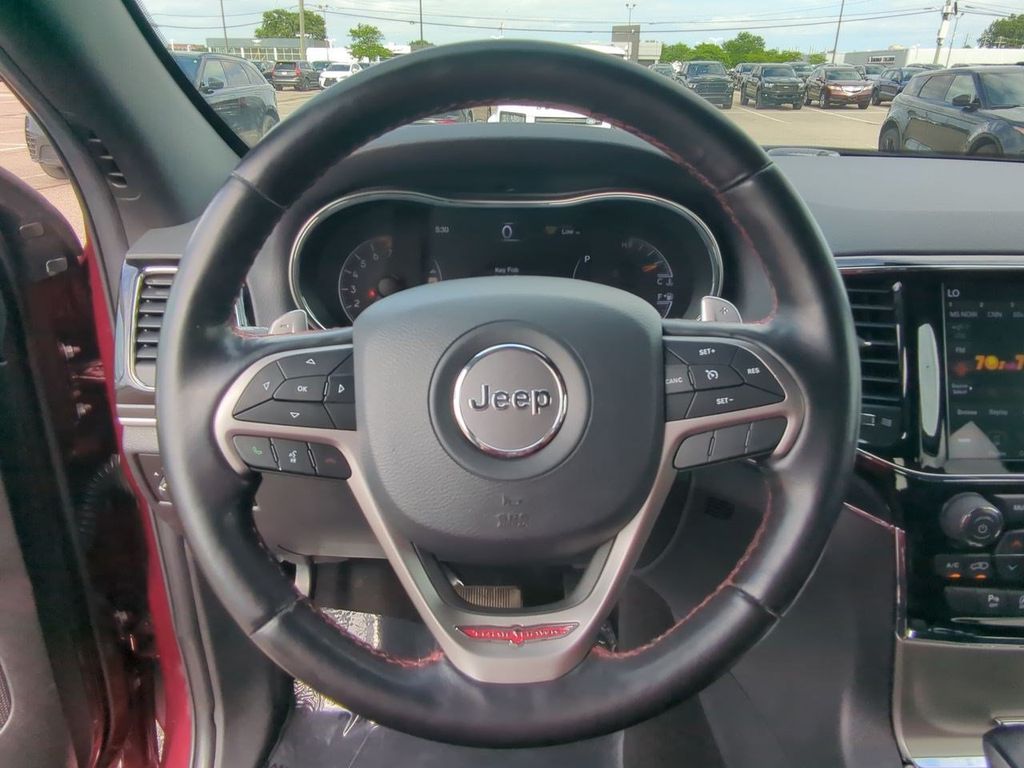 Thumbnail: 2020 Jeep Grand Cherokee - 13