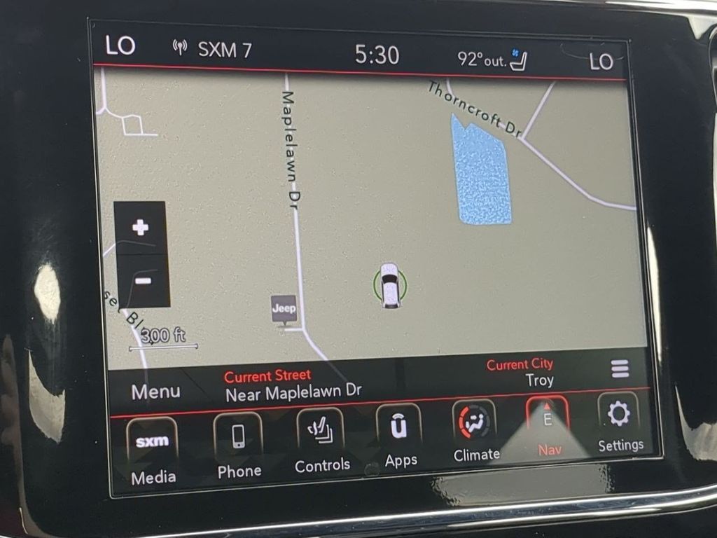 Thumbnail: 2020 Jeep Grand Cherokee - 29