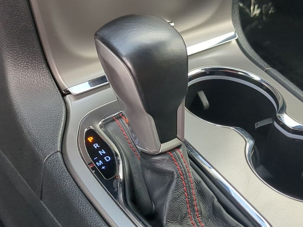 Thumbnail: 2020 Jeep Grand Cherokee - 15
