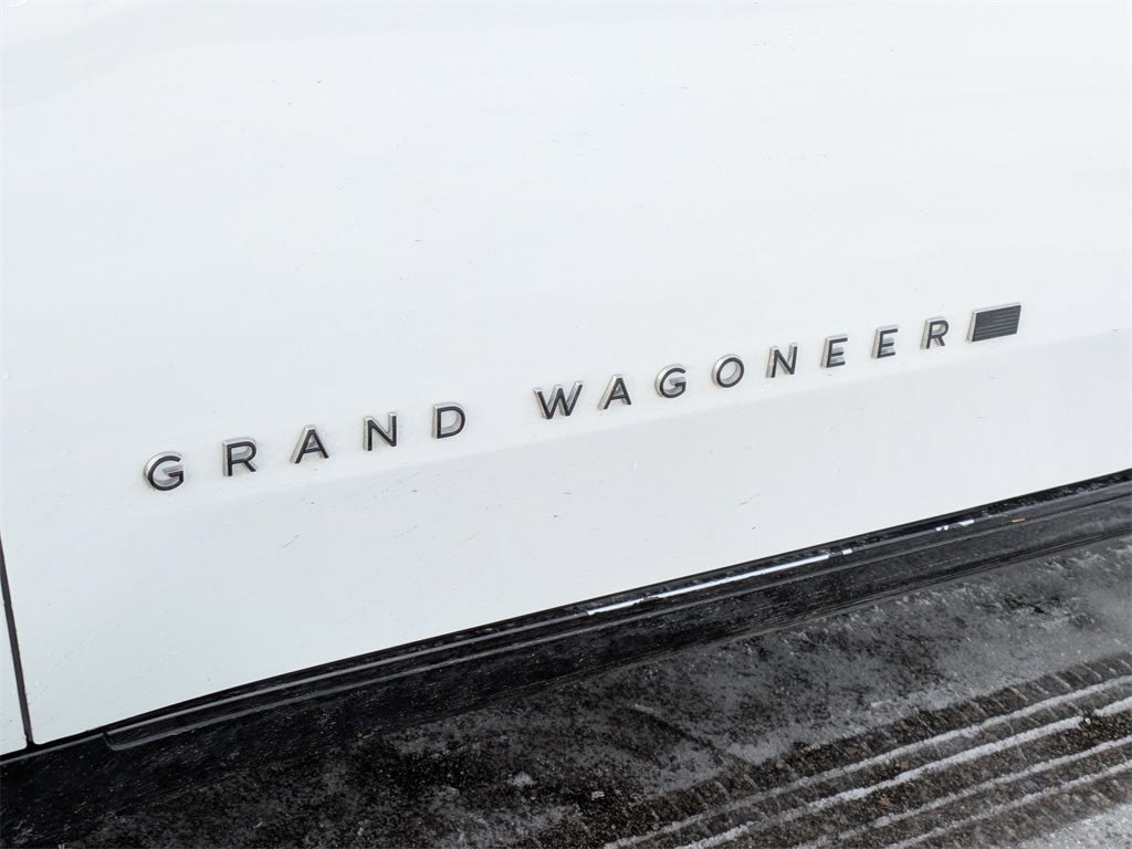 Thumbnail: 2023 Jeep Grand Wagoneer - 7