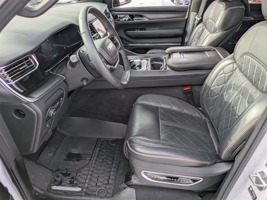 Thumbnail: 2023 Jeep Grand Wagoneer - 10