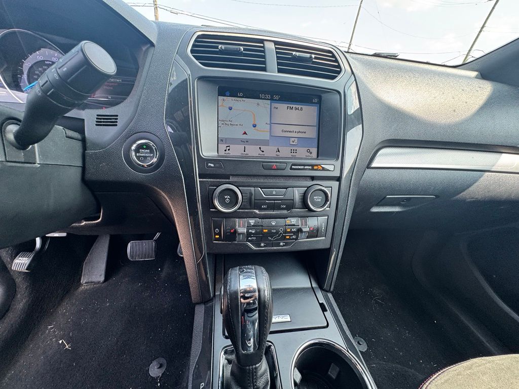 Thumbnail: 2018 Ford Explorer - 8