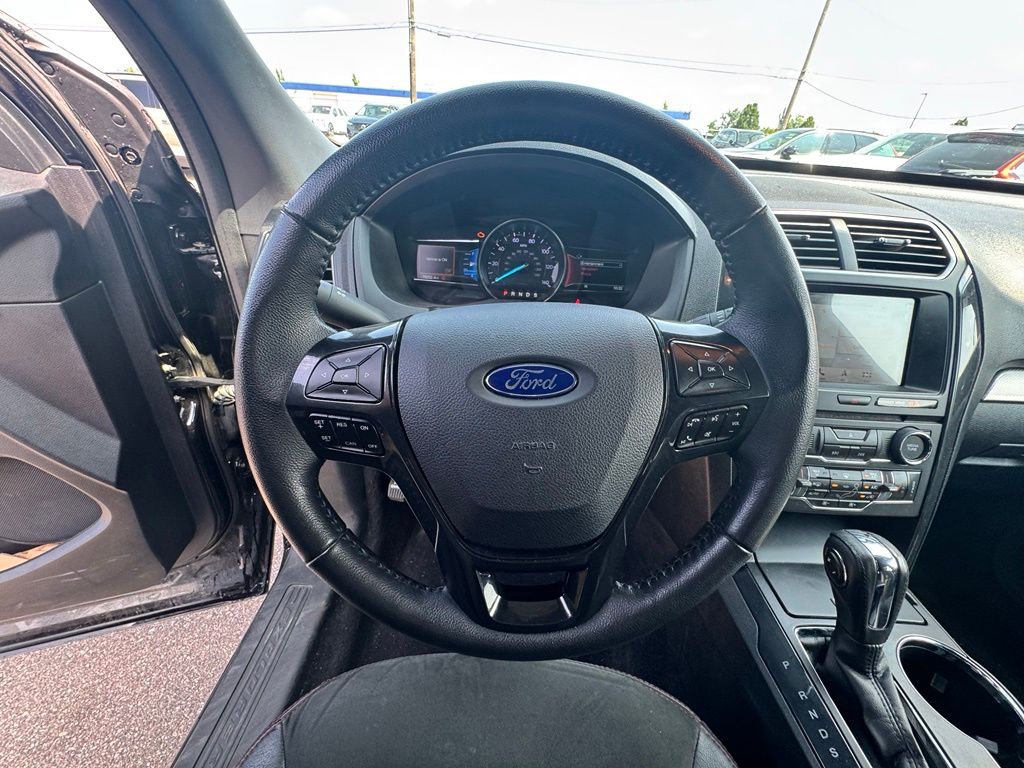 Thumbnail: 2018 Ford Explorer - 2
